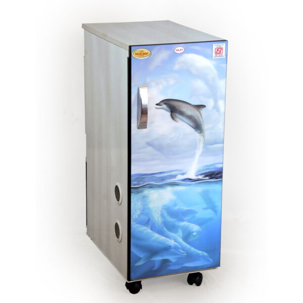 "A robust, heavy-duty domestic atta chakki powered by a 1 HP motor. Fully automatic for efficient and convenient grain grinding, delivering fresh flour for home use with reliable performance."